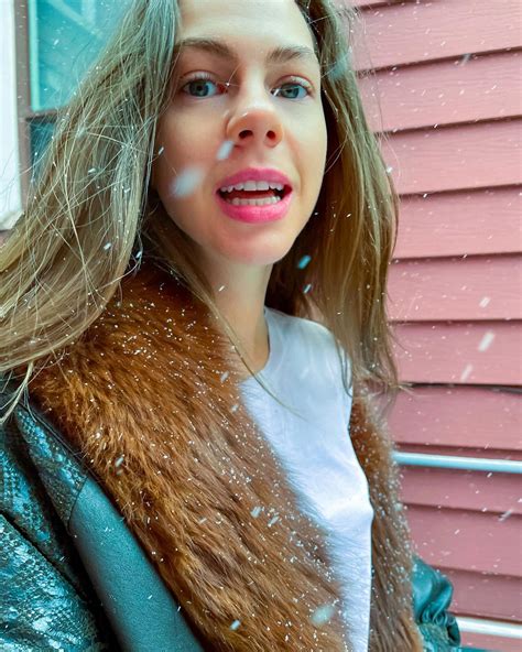 Tiffany Huber Drops Everything At Surf The Scandal No One Saw Coming news