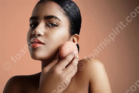 How To Use Konjac Sponge 2023 Guide - Foam Spirit