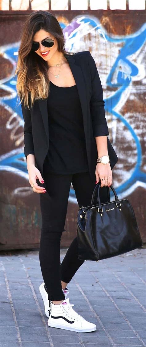 Women Sporty Style-15 Ways to Get a Fashionable Sporty Look