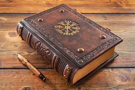 Пазл «Книга Вегвизира» из 160 элементов | Собрать онлайн пазл №271675