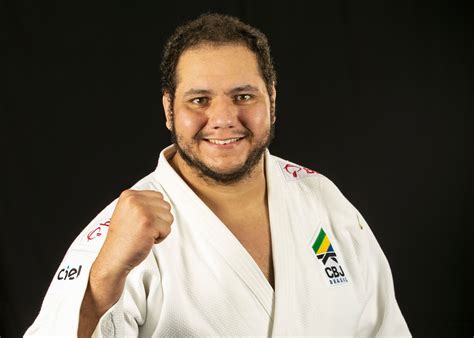 Rafael Silva: The Gentle Giant / IJF.org