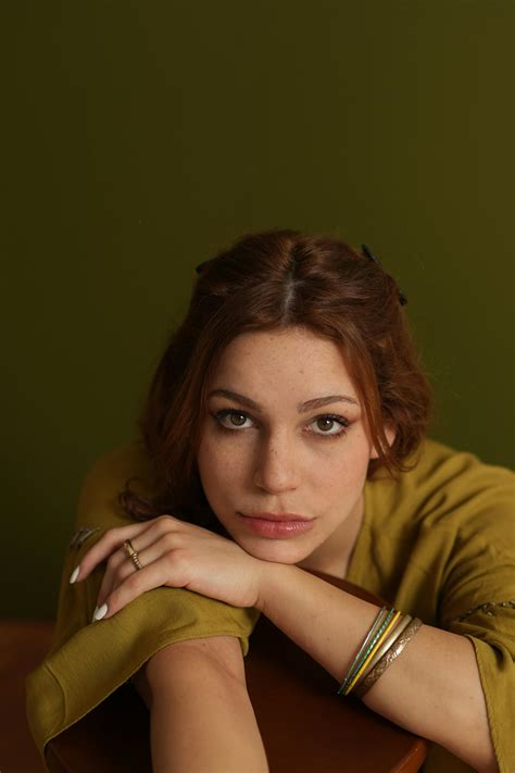 Lightskin+Girl+Solo Photos, Download The BEST Free Lightskin+Girl+Solo