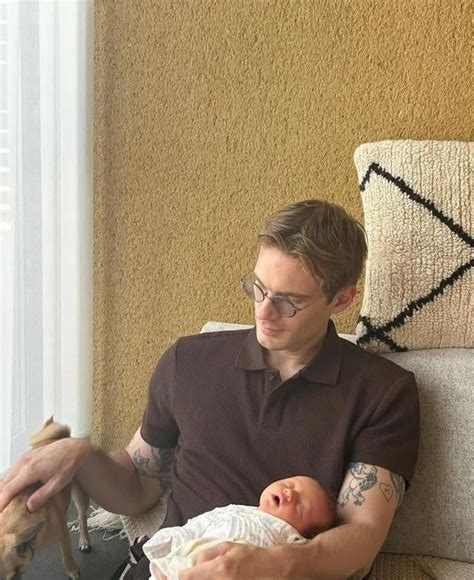 Pewdiepie and his baby : r/Trailerclub