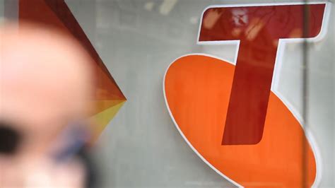 telstra    prioritise paying shareholders  cost
