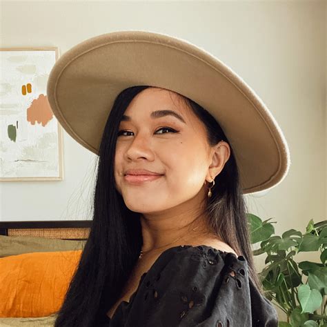 Tina Le's Amazon Page