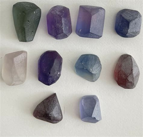 A TORNADO OF SAPPHIRE COLORS - Advance Quality Gemstones