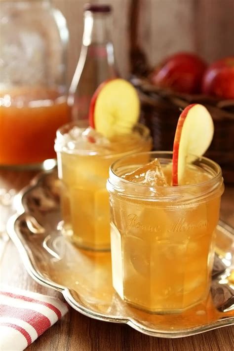 27 Best Apple Cider Cocktails to Cozy Up With