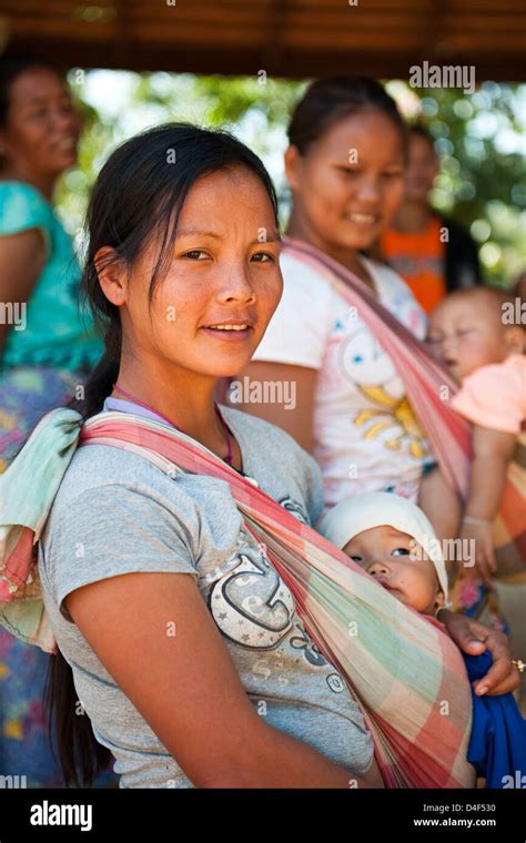 Mae Sai, Thailand, a mountain people, mothers with their babies Stock ...
