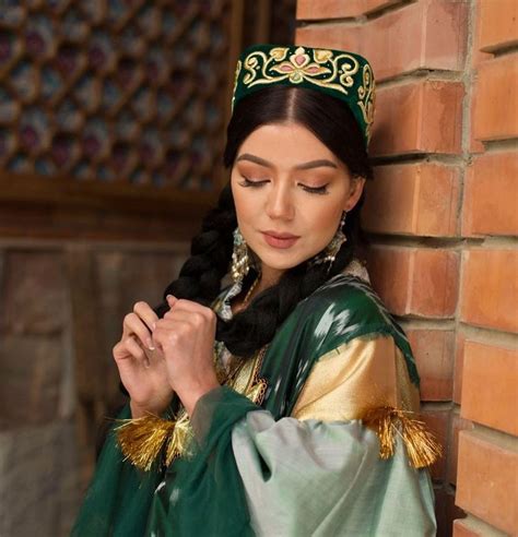Uzbekistan traditional garments