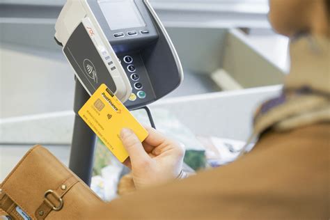 erganzung der postfinance card mit debit mastercard eftpos