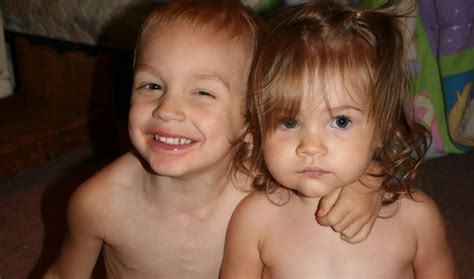 The Rogers Neighborhood: Bath Tub Buddies.