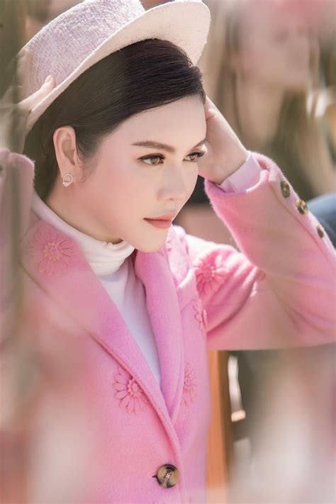 Lý Nhã Kỳ khoe thần thái rạng ngời hậu chia tay bạn trai 9 năm