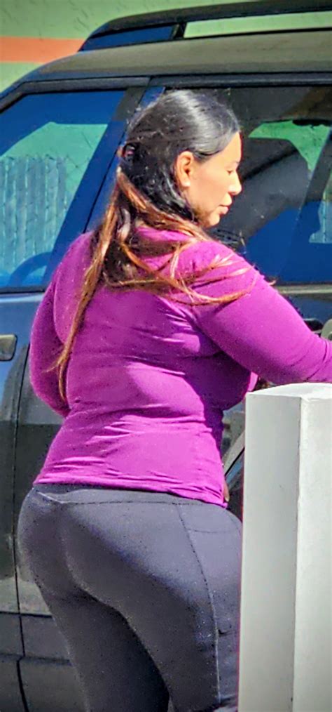 Big Ass Colombian MILF (OC) - Spandex, Leggings & Yoga Pants - Forum