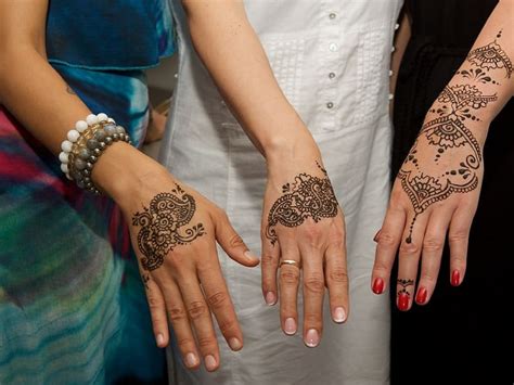 Small Easy Henna Flower Designs | Best Flower Site