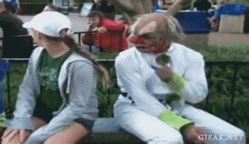 7 Hilarious Dirty GIFs That Will Make You Question Everything - xnfwzew