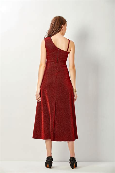 Red Shimmery Sleeveless Dress – Mehr By Pretty