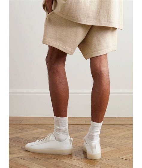 FEAR OF GOD ESSENTIALS Бежевые шорты для мужчин – купить в интернет ...