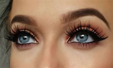 naturally  long eyelashes fresh life