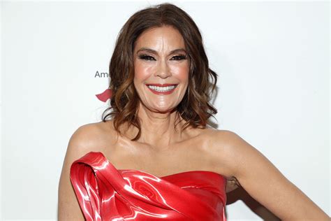 Teri Hatcher Talks Turning 60, Caregiving and Holiday Traditions