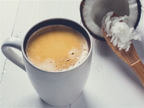 Кофе с кокосовым молоком – 5 рецептов приготовления для дома
