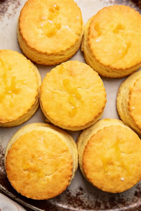 Easy Cornmeal Biscuits Recipe