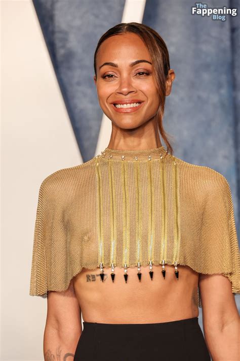 Zoe Saldana Flashes Her Nude Tits at the 2023 Vanity Fair Oscar Party