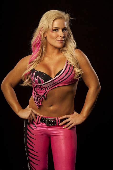 Natalya | Hint
