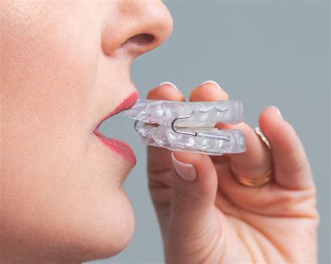 Aparelho Para Ronco E Apneia - APARELHO INTRAORAL PARA TRATAMENTO DO RONCO E APNEIA DO SONO