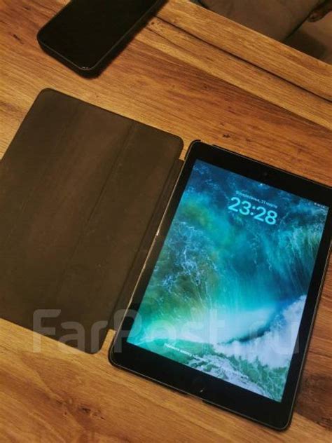 Apple iPad 2018 32gb WiFi, iOS, 32 гб, б/у, в наличии. Цена: 15 000₽ во ...