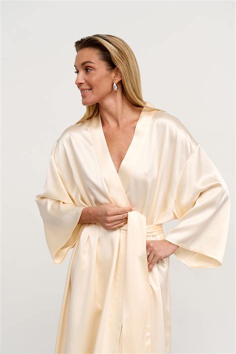 Халат Perlamutr silk из натурального шелка | Купить в интернет-магазине ...