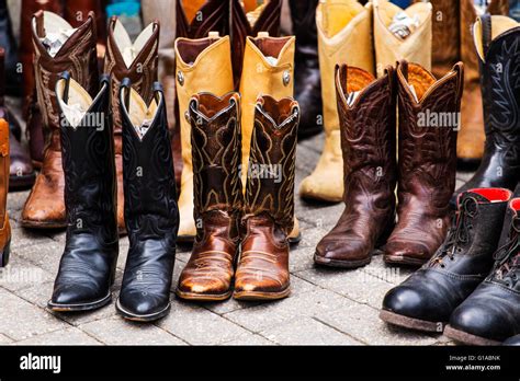 Western cowboy boots hi-res stock photography and images - Alamy