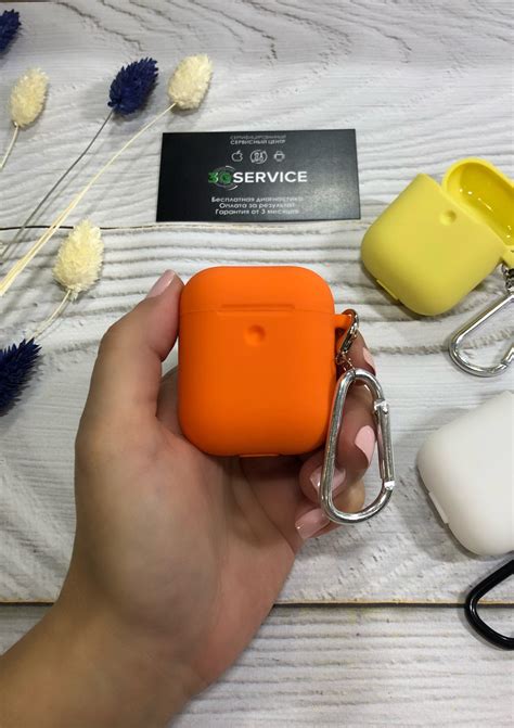 Купить Чехол силиконовый для Apple AirPods с карабином (orange) в ...