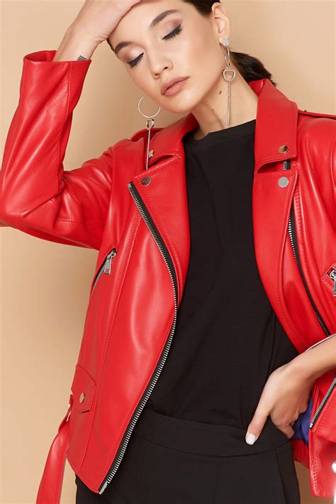 Косуха красная classic мягкая кожа – купить за 57 750 ₽ | Beribegi