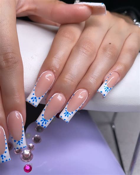 43+ Coffin Shaped French Tip Nails Designs To Try