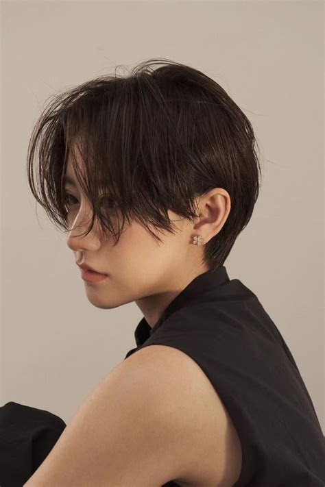 Pin on Hair scarf styles | Very short hair, Girls short haircuts, Asian ...