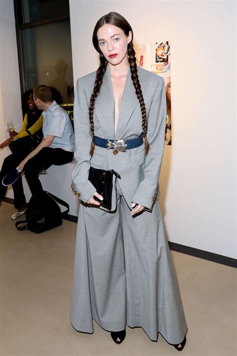 Hailey Gates – Page 2 – HawtCelebs