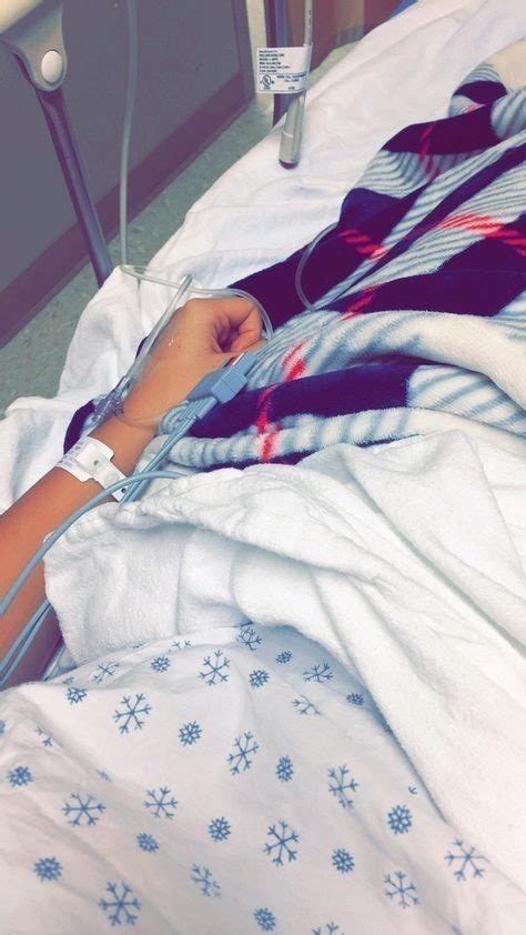 Pin by Sümey🫐 on Fake serumlu kol story | Hospital photography ...