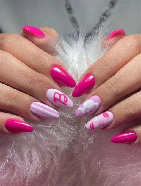 41 Spooktacular Halloween Nail Art Ideas That are Creepy & Cute