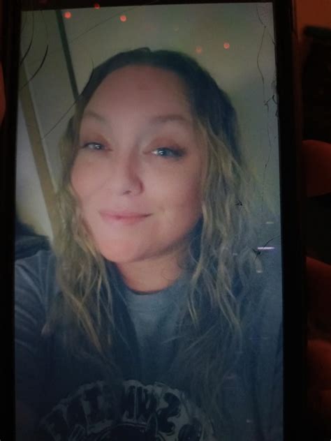 anybody wanna trade I have pussy and titty pics she's 35 | Scrolller